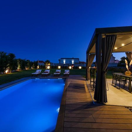 Villa Topaz Затон Экстерьер фото